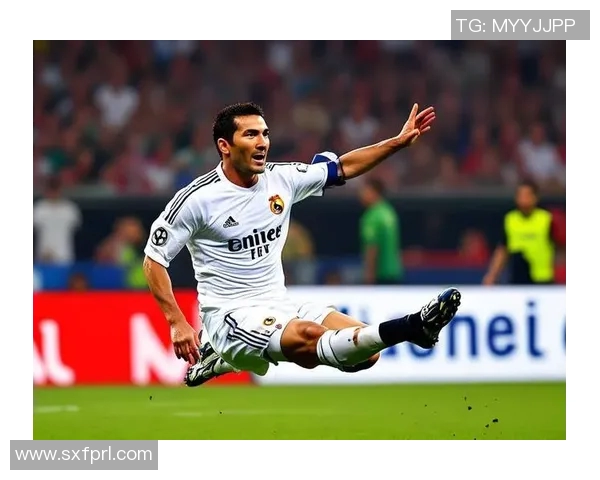 绿茵场上的传奇风采 足球巨星背后的成长与荣耀